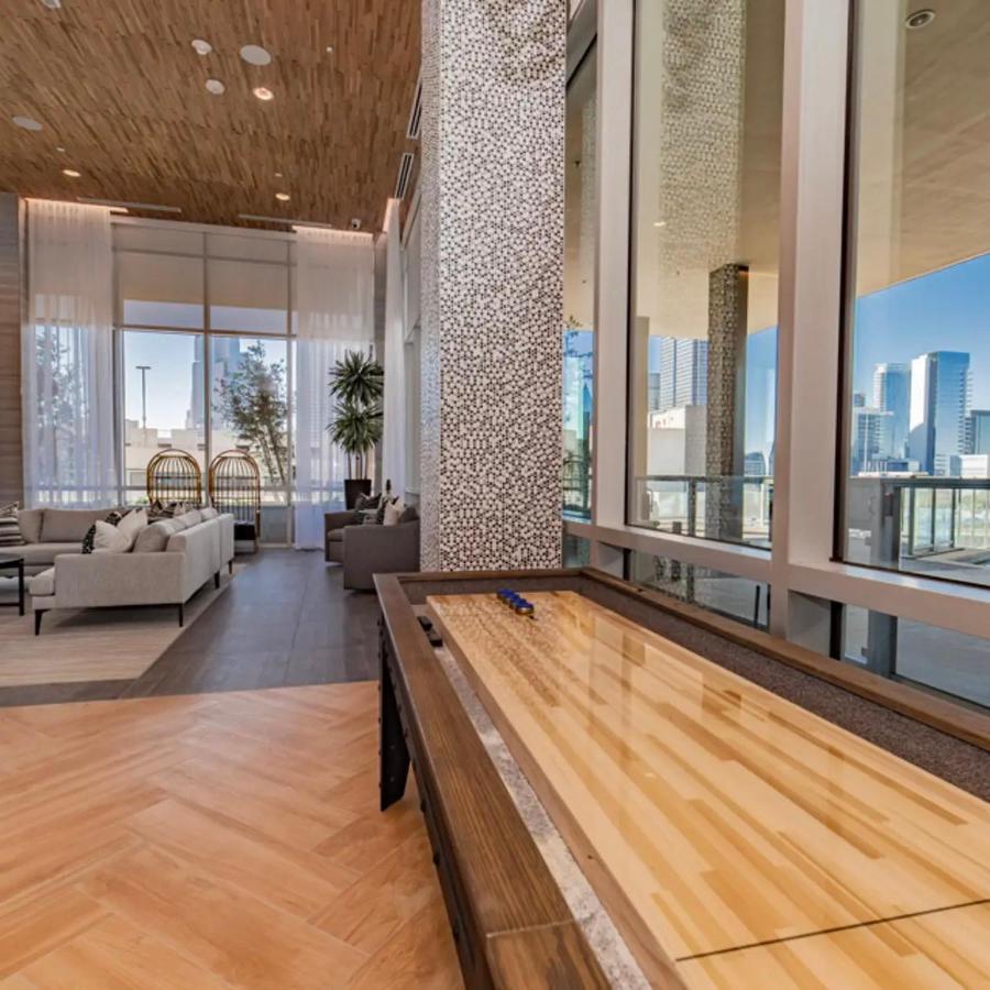 Luxury High-Rise Condo Downtown Dallas Exterior photo